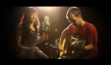Videospot: NINA OSENAR Ti (akustična) Music video: NINA OSENAR You (acoustic) 